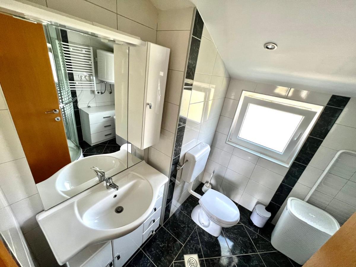 וודניאן Barbariga Apartments מראה חיצוני תמונה