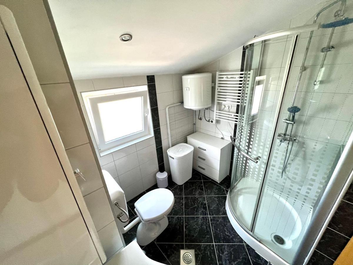 וודניאן Barbariga Apartments מראה חיצוני תמונה